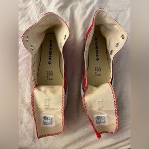 Converse Red